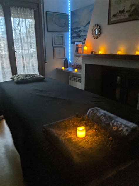 massage tantrique montparnasse|Eglantine Tantra Paris